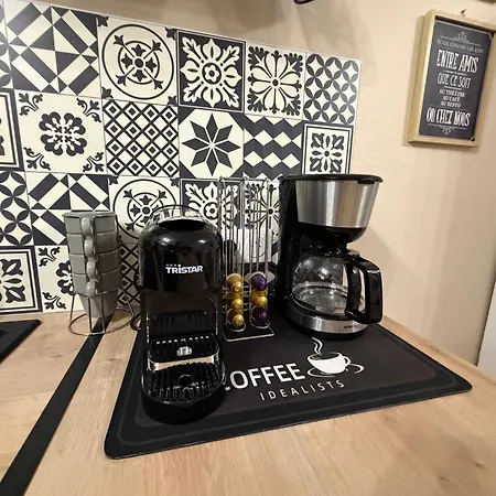 Appartement L'ecrin D'eiffel Grand Très Bien équipée 2ème étage Avec Ascenseur Parking Privatif 5 Mn En Voiture Du Centre De 15 Mn De La D'arromanches *